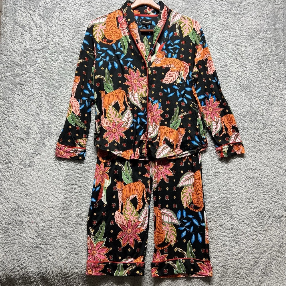 Room Service Tiger Floral Pajama Set Size Large Black Orange Jersey Cozy Stretch